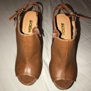 Leather wedge heel